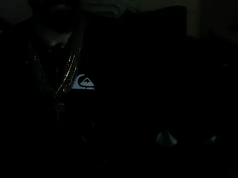 Snapshot of giovanift111 chatting on 11/13/25, 10:08 giovanift111 online show from 11/13/25, 10:08