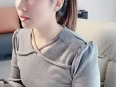 lvy-002 online show from 12/21/25, 02:02