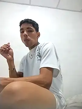 Alex Sweeting online show from 11/11/25, 06:35