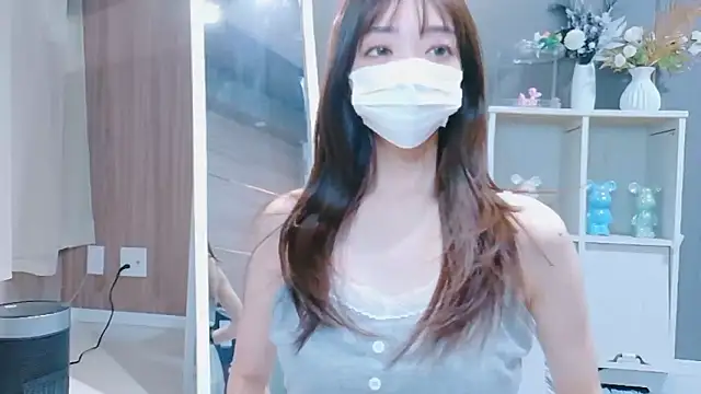 Sana-jpn online show from 02/21/26, 09:16