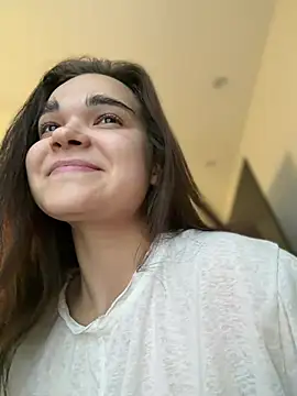 BabyShy- online show from 06/17/26, 10:28