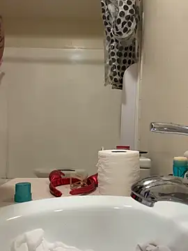 Snapshot of JayyBabyy1 chatting on 10/29/25, 08:05 JayyBabyy1 online show from 10/29/25, 08:05