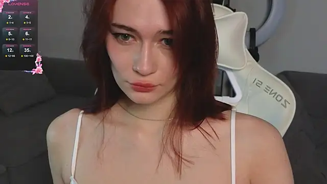 Snapshot of bimboterica chatting on 12/20/25, 02:46 bimboterica online show from 12/20/25, 02:46