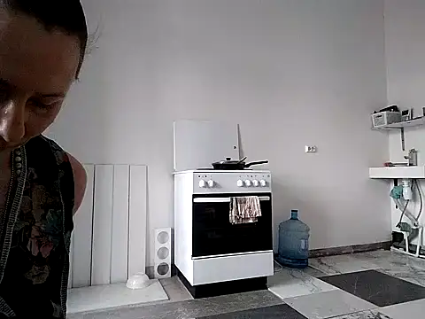 Snapshot of Anneta280671 chatting on 04/08/26, 08:14 Anneta280671 online show from 04/08/26, 08:14