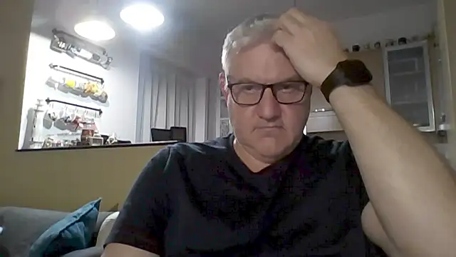 Snapshot of Diegoriv71 chatting on 02/14/26, 11:34 Diegoriv71 online show from 02/14/26, 11:34