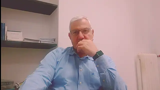 Snapshot of Diegoriv71 chatting on 02/18/26, 07:04 Diegoriv71 online show from 02/18/26, 07:04