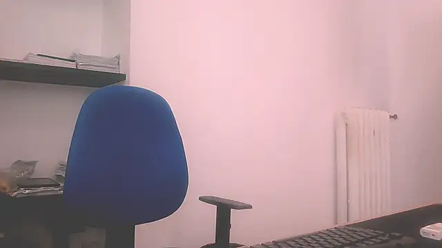 Snapshot of Diegoriv71 chatting on 02/25/26, 12:37 Diegoriv71 online show from 02/25/26, 12:37