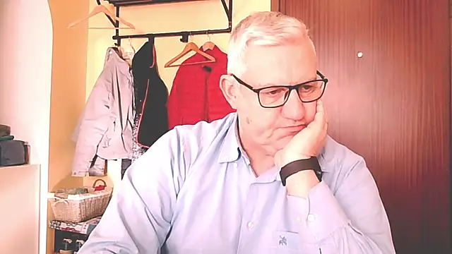 Snapshot of Diegoriv71 chatting on 03/27/26, 07:36 Diegoriv71 online show from 03/27/26, 07:36