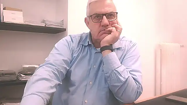 Snapshot of Diegoriv71 chatting on 04/09/26, 01:05 Diegoriv71 online show from 04/09/26, 01:05