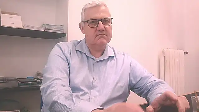 Snapshot of Diegoriv71 chatting on 04/16/26, 12:28 Diegoriv71 online show from 04/16/26, 12:28