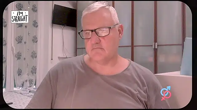 Snapshot of Diegoriv71 chatting on 07/20/26, 04:31 Diegoriv71 online show from 07/20/26, 04:31