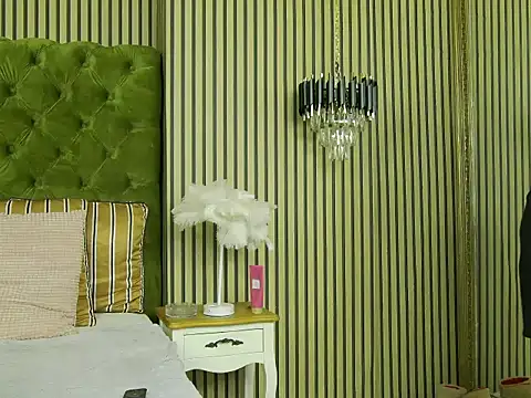 MiaJenner online show from 11/12/25, 06:03