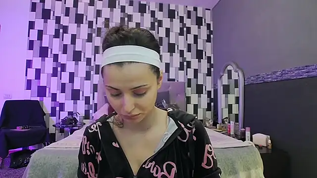 Snapshot of venusinylons chatting on 11/27/25, 12:40 venusinylons online show from 11/27/25, 12:40