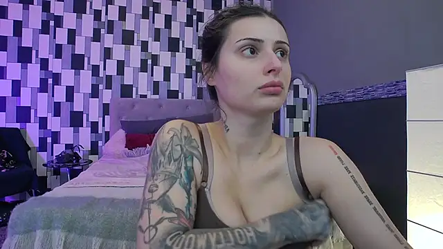 Snapshot of venusinylons chatting on 11/28/25, 11:57 venusinylons online show from 11/28/25, 11:57