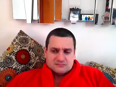 Snapshot of Alex-Naturista chatting on 04/28/26, 06:57 Alex-Naturista online show from 04/28/26, 06:57