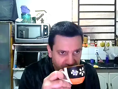 Snapshot of Alex-Naturista chatting on 05/11/26, 12:00 Alex-Naturista online show from 05/11/26, 12:00