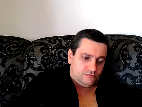 Snapshot of Alex-Naturista chatting on 05/18/26, 01:28 Alex-Naturista online show from 05/18/26, 01:28