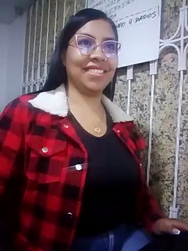 Snapshot of Loana_bdsm chatting on 03/20/26, 12:32 Loana bdsm online show from 03/20/26, 12:32