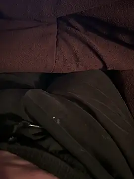 Yano197 online show from 10/27/25, 02:21