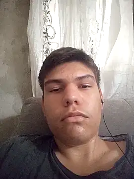 Snapshot of LucasHenriqueGomes chatting on 10/27/25, 04:00 LucasHenriqueGomes online show from 10/27/25, 04:00