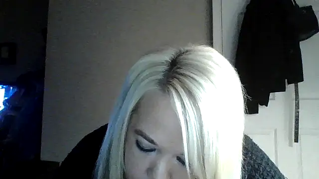 Snapshot of SilverSeductress chatting on 02/03/26, 04:54 SilverSeductress online show from 02/03/26, 04:54