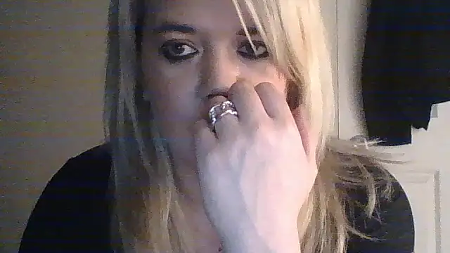 Snapshot of SilverSeductress chatting on 02/18/26, 11:28 SilverSeductress online show from 02/18/26, 11:28