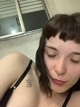 xlucifer13 online show from 11/04/25, 02:43