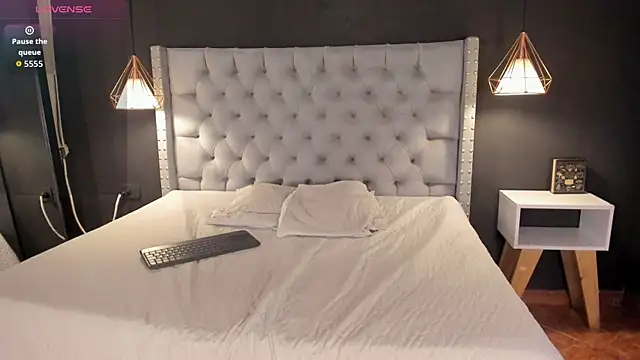 Snapshot of Angy-Avila chatting on 01/11/26, 11:37 Angy-Avila online show from 01/11/26, 11:37