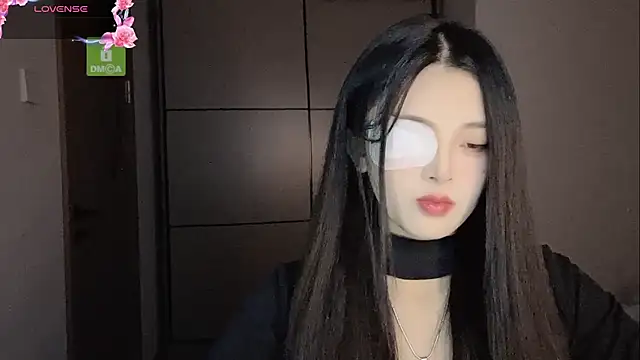 Snapshot of ronronner233 chatting on 11/03/25, 01:45 ronronner233 online show from 11/03/25, 01:45