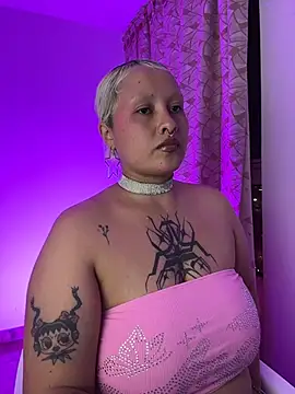 pinkbaddie777 online show from 11/26/25, 04:02