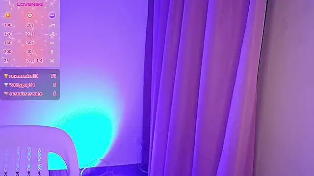 Snapshot of pinkbaddie777 chatting on 03/04/26, 02:39 pinkbaddie777 online show from 03/04/26, 02:39