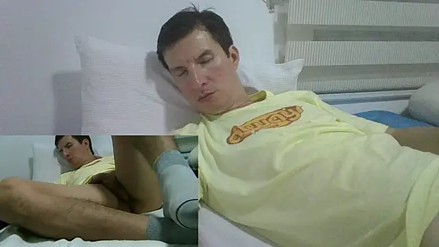 carliesexyman online show from 10/29/25, 04:59