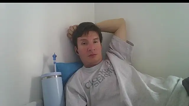 carliesexyman online show from 11/13/25, 03:33