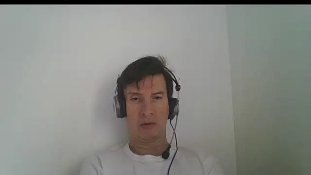 carliesexyman online show from 11/18/25, 02:32