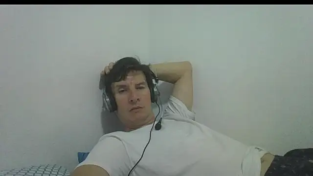 carliesexyman online show from 11/28/25, 12:57