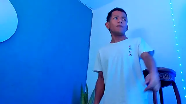 wild best online show from 11/08/25, 07:56