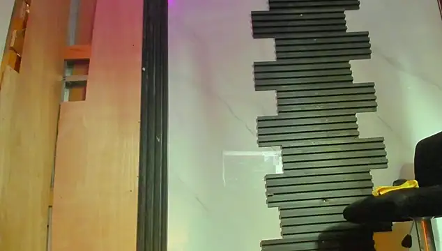 wild best online show from 12/18/25, 07:20