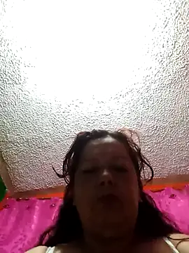 Snapshot of penny_foxxxy chatting on 11/04/25, 05:28 penny foxxxy online show from 11/04/25, 05:28