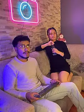 Noa N Luxy online show from 12/05/25, 03:48