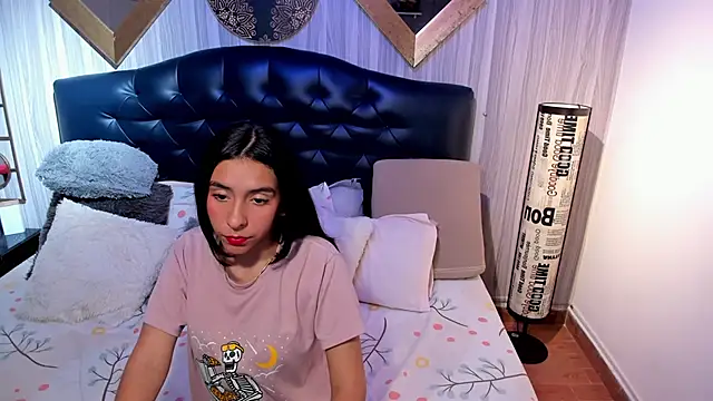 shirley sweet  online show from 10/30/25, 07:58