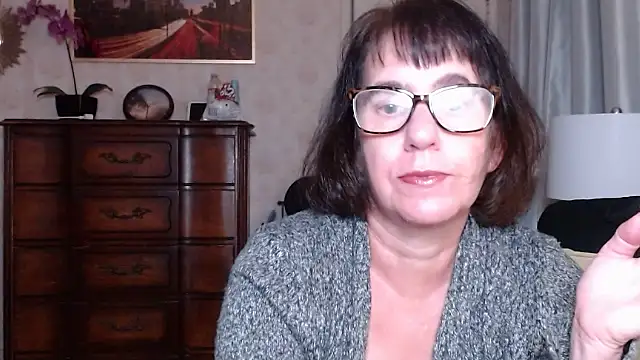 Snapshot of BigbustedBrenda chatting on 12/02/25, 06:36 BigbustedBrenda online show from 12/02/25, 06:36