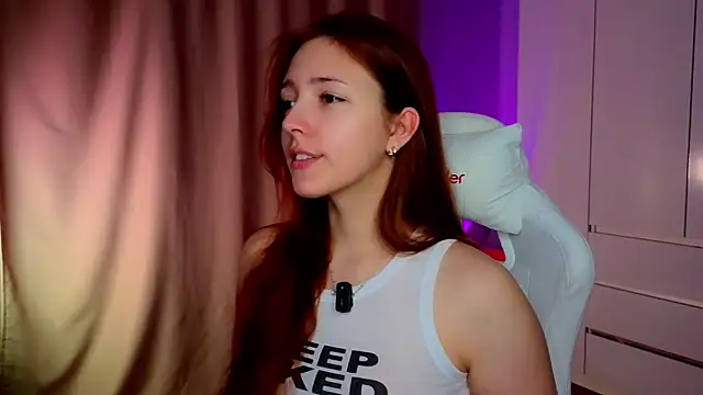 Snapshot of musefox chatting on 03/19/26, 12:14 musefox online show from 03/19/26, 12:14