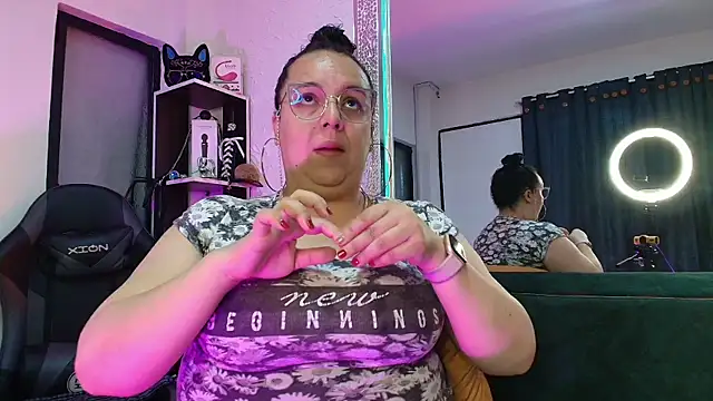 Natasha Amber online show from 11/30/25, 01:48