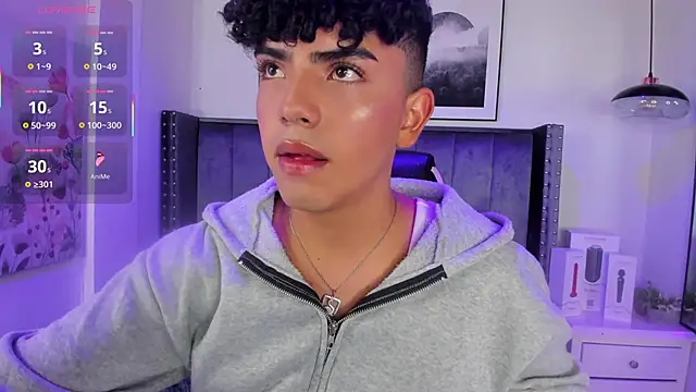 Snapshot of Niick_Twiink chatting on 11/24/25, 07:02 Niick Twiink online show from 11/24/25, 07:02