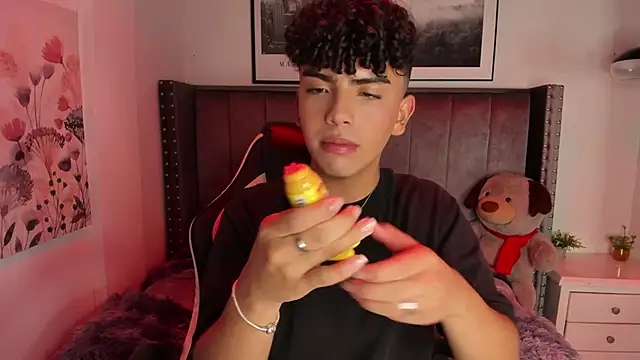 Snapshot of Niick_Twiink chatting on 12/05/25, 07:54 Niick Twiink online show from 12/05/25, 07:54