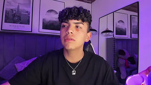 Snapshot of Niick_Twiink chatting on 12/17/25, 08:04 Niick Twiink online show from 12/17/25, 08:04