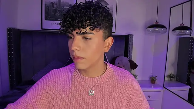 Niick Twiink online show from 12/18/25, 07:42