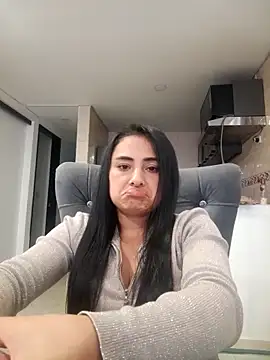 solandrea online show from 10/27/25, 09:52