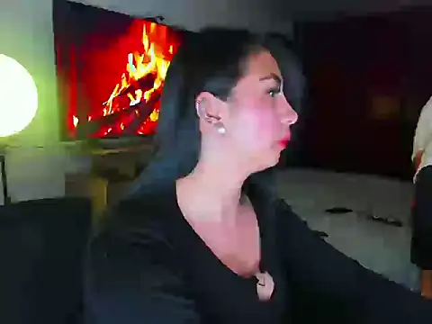 wolf tatto couple online show from 10/29/25, 10:33