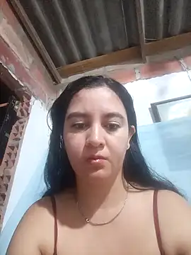 Snapshot of Camila-Valverde chatting on 11/21/25, 12:26 Camila-Valverde online show from 11/21/25, 12:26